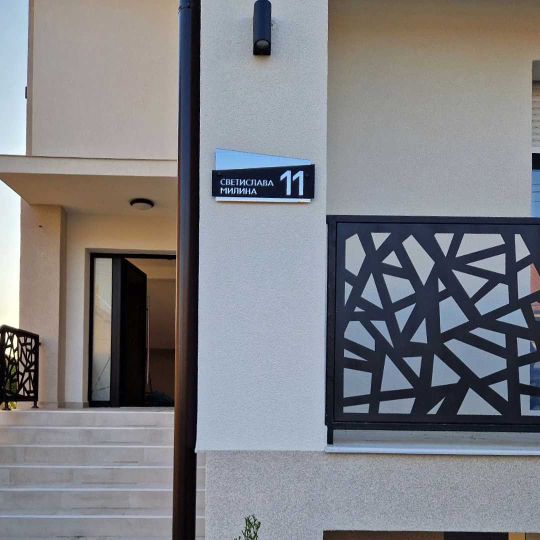 Moderni Kućni brojevi – Oblik 6 - 2:1 broj za kuću – slika proizvoda kucni_brojevi_oblik_6_2_1_1